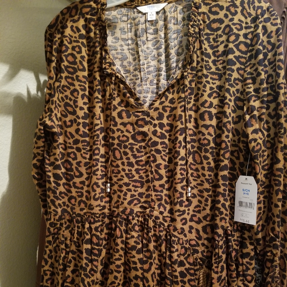 NWT Size Small L/S Leopard Print Peasant Blouse